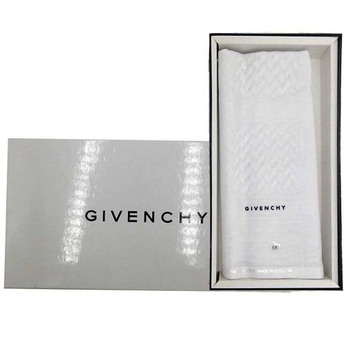 جيفنشي شماغ ابيض