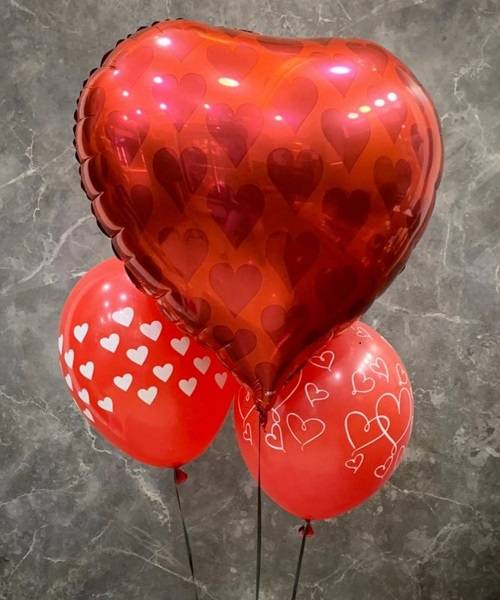 بالونات هيليوم كبيرة