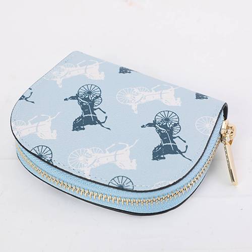 حامل بطاقات ازرق فاتح