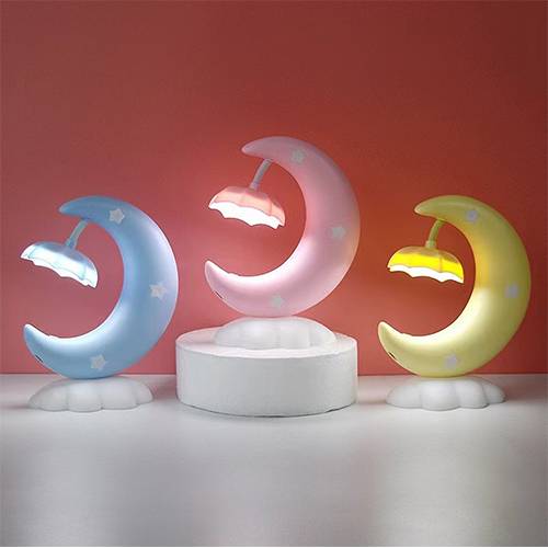 لونار جلو ضوء قمر هلالي متلالئ