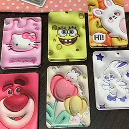 مراة كرتونية صغيرة مزخرفة