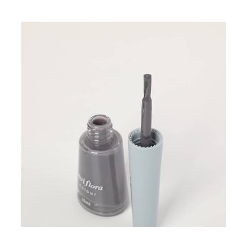 طلاء اظافر رمادي خام