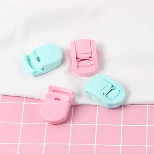 بيتيت كيرل مكبس الرموش الصغير