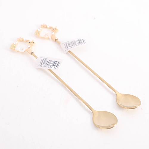 ملعقة تحريك