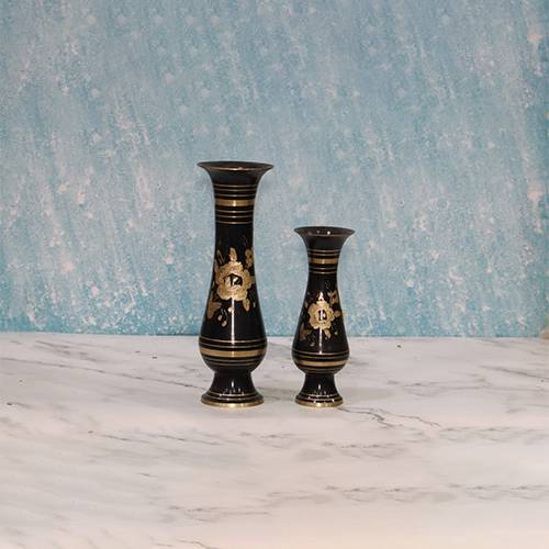 مبخرة مع فازة ورد