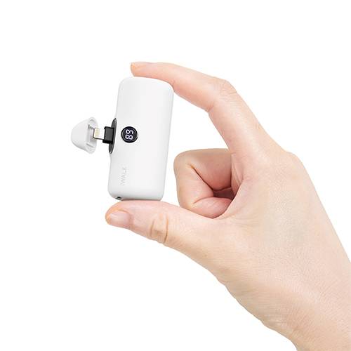 اي ووك لينك مي برو بطارية الجيب 4800مللي امبير شحن سريع مع شاشة عرض لايفون ابيض موديل رقم.DBL5000PL-002A