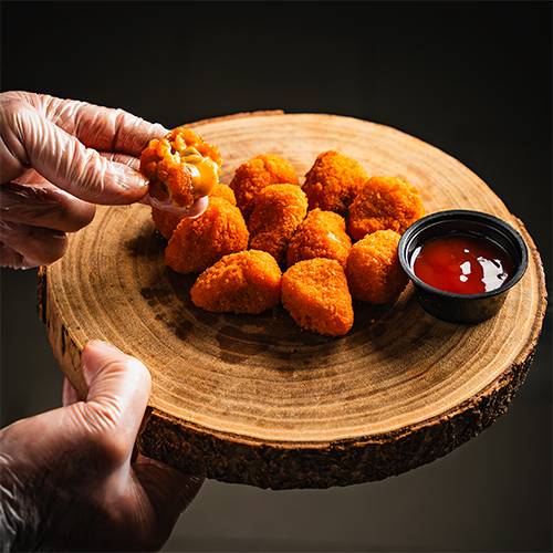 قطع الجبن بالهالبينو