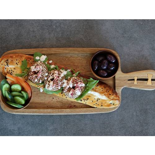 فطيرة الفلافل باللبنة