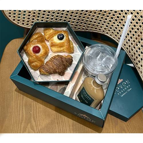 دانيش & قهوة