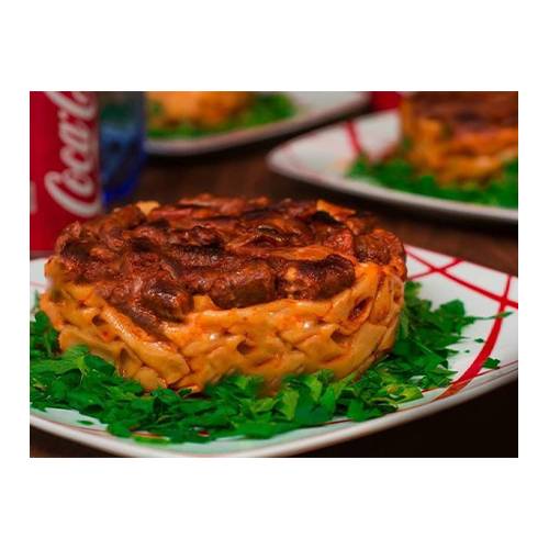 طاجن مكرونة سجق