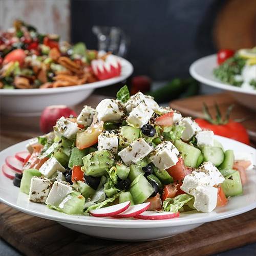 سلطة يوناني