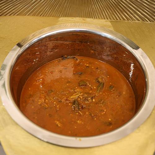 مرق بامية باللحم