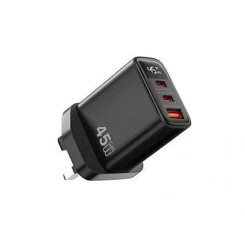 ويوو فايرفلاي شاحن سريع بتقنية Gan بمنفذين Type C و منفذ USB A مع شاشة رقمية بقدرة 45واط نسخة المملكة المتحدة