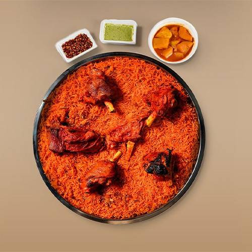 صينية مجبوس لحم عربي مع ارز احمر