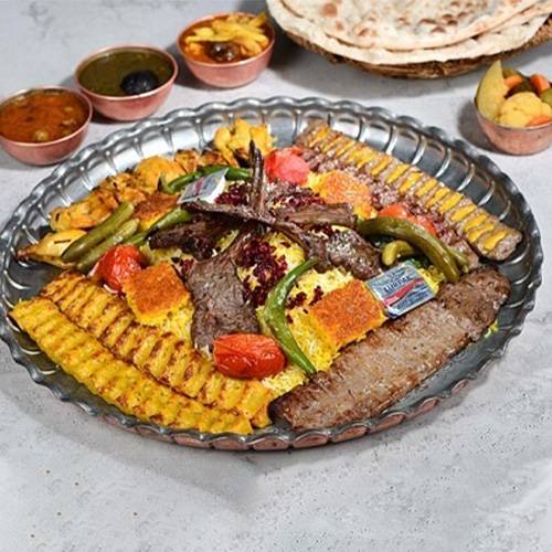 صينية ياس تكفي 4اشخاص