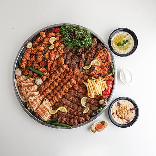 صينية مشويات مشكله تكفي من 5الى6 اشخاص