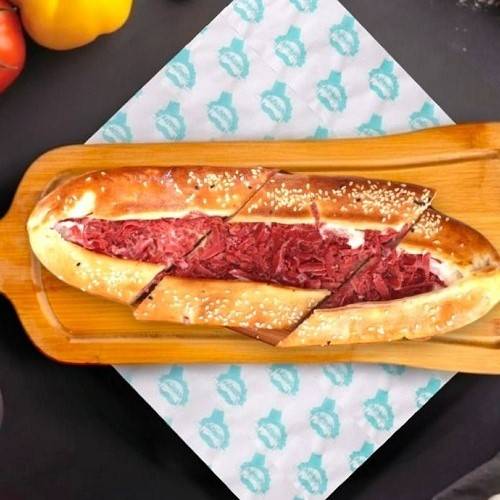 فطيره مرتديلا جبن