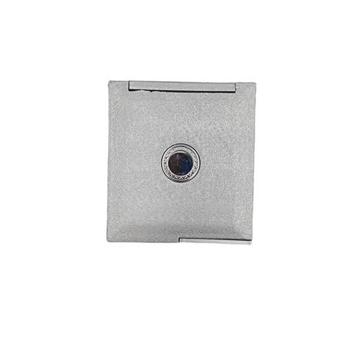 مراه مكياج مربعة فضي