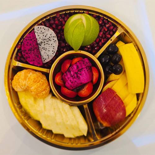 طبق فواكه مشكل كبير