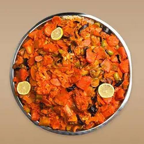 مقلوبة حمراء دجاج