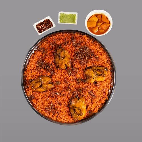 صينية مجبوس دجاج مع عيش احمر