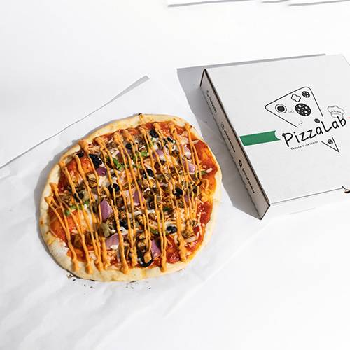 بيتزا دجاج صغيرة