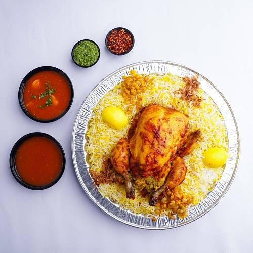دجاجة محشية مع عيش