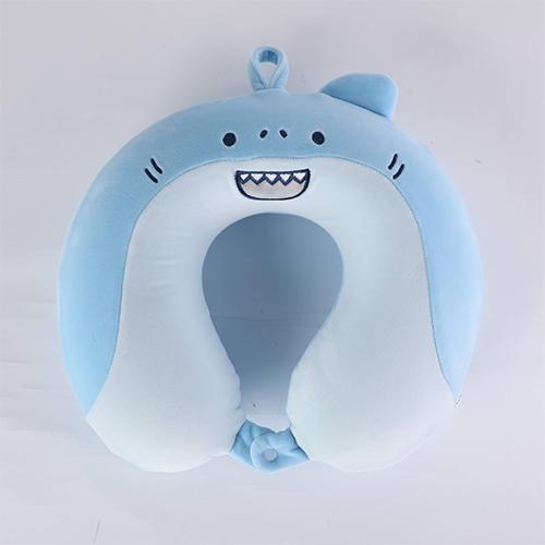 وسادة على شكل حرف يو ازرق سماوي