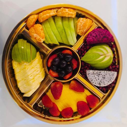 طبق فواكه مشكل للعائله