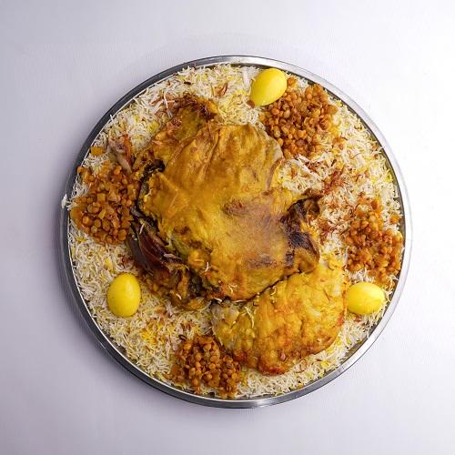 نصف خروف عربى مع عيش يكفي7اشخاص