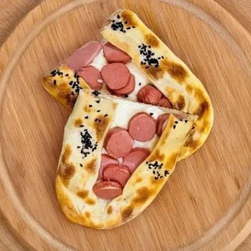 جبنة عكاوي نقانق